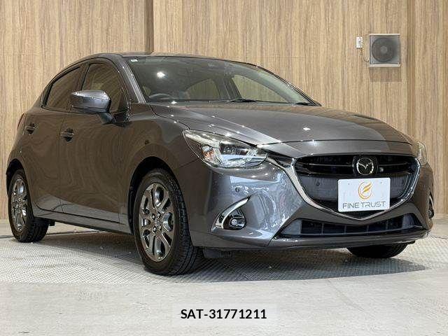 Mazda DEMIO 2018-09 8879527-17