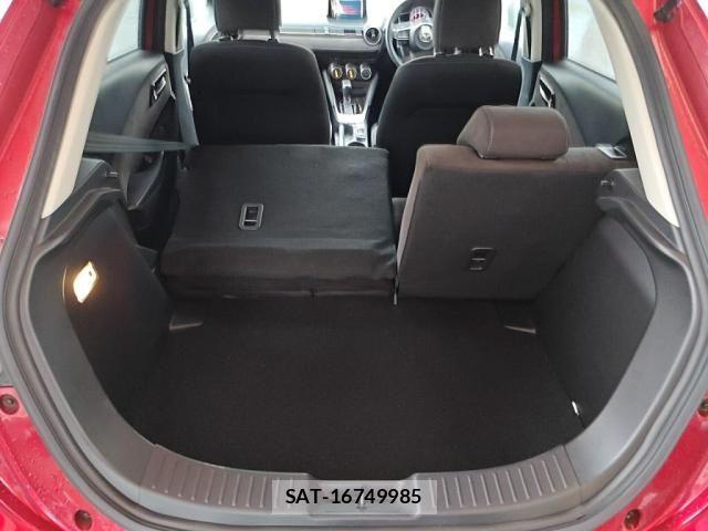 Mazda DEMIO 2019-05 8879524-25