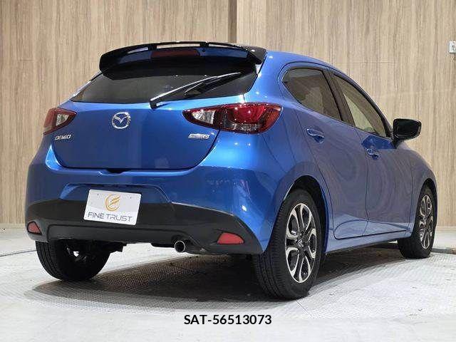 Mazda DEMIO 2015-11 8879530-17