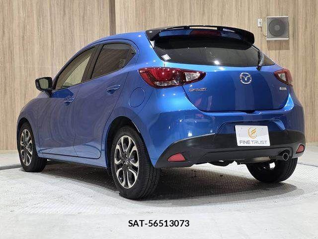 Mazda DEMIO 2015-11 8879530-19
