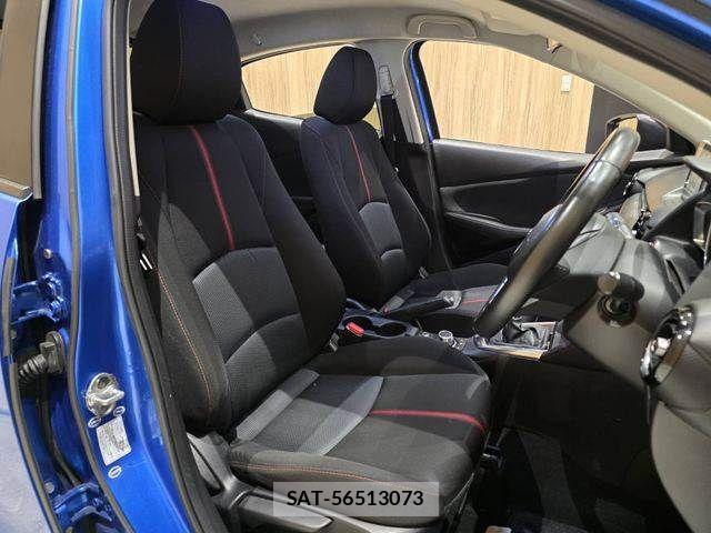 Mazda DEMIO 2015-11 8879530-7
