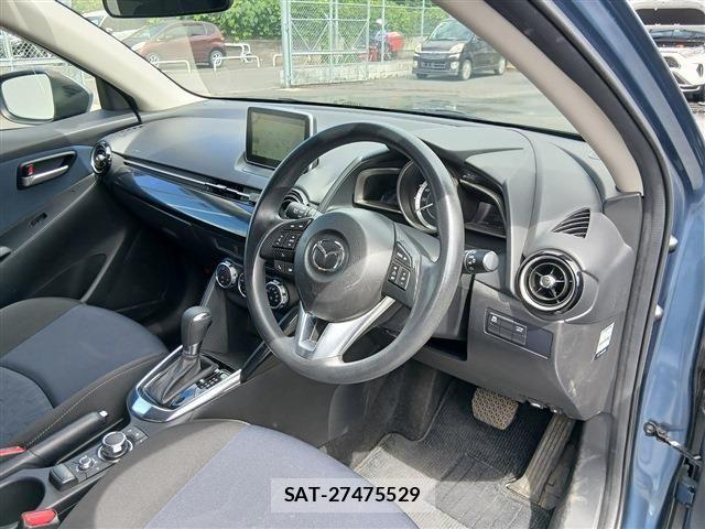 Mazda DEMIO 2015-08 8879529-29