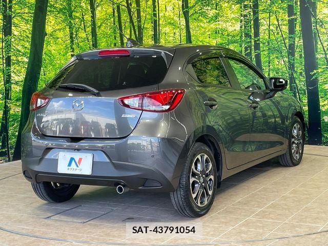 Mazda DEMIO 2018-07 8879525-17