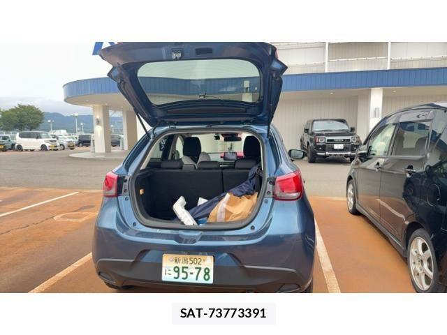 Mazda DEMIO 2017-02 8879533-4