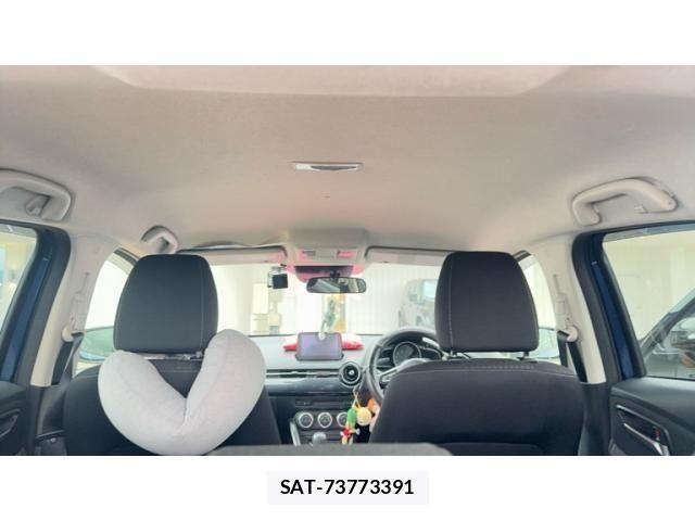 Mazda DEMIO 2017-02 8879533-5