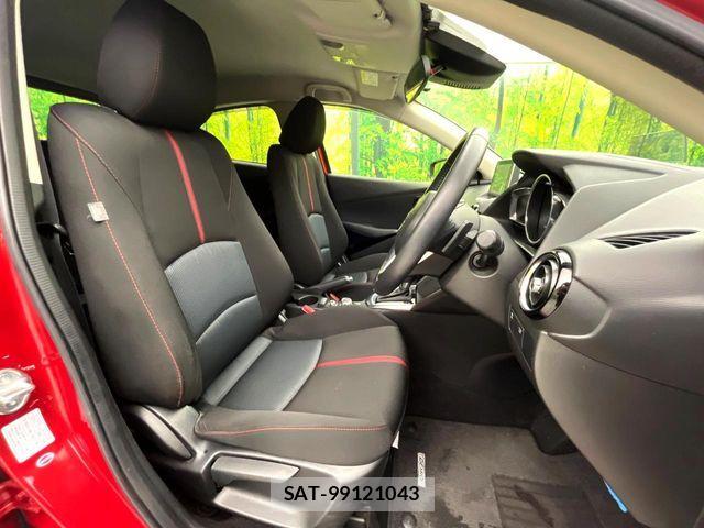 Mazda DEMIO 2015-09 8879532-9