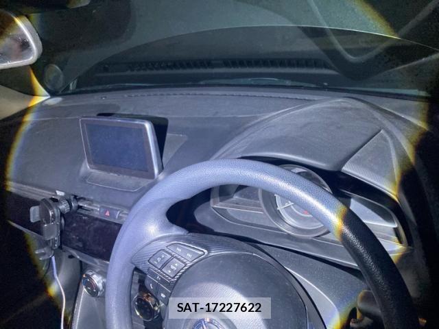 Mazda DEMIO 2014-12 8879536-17