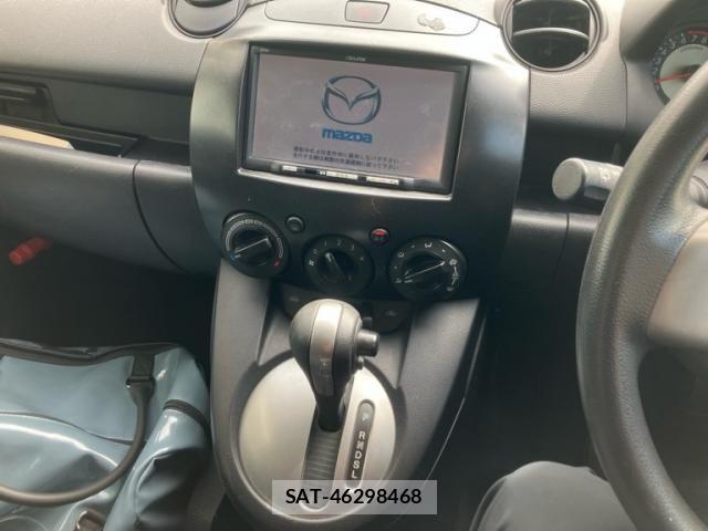 Mazda DEMIO 2010-08 8883544-16