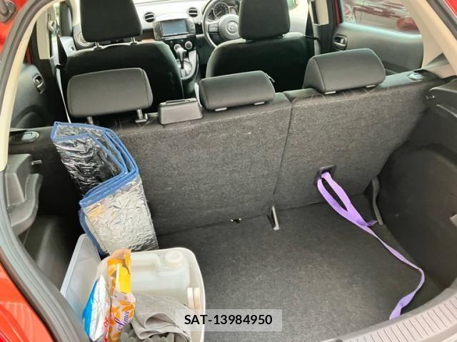 Mazda DEMIO 2014-02 8883542-13