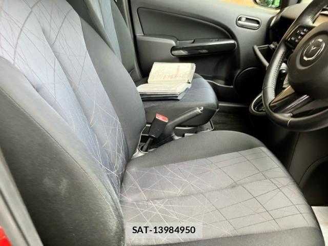 Mazda DEMIO 2014-02 8883542-4