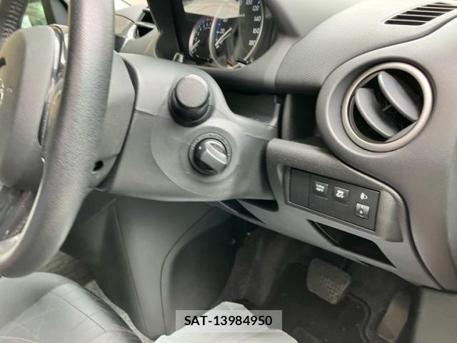 Mazda DEMIO 2014-02 8883542-7