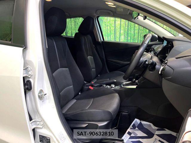 Mazda DEMIO 2017-03 8883541-7