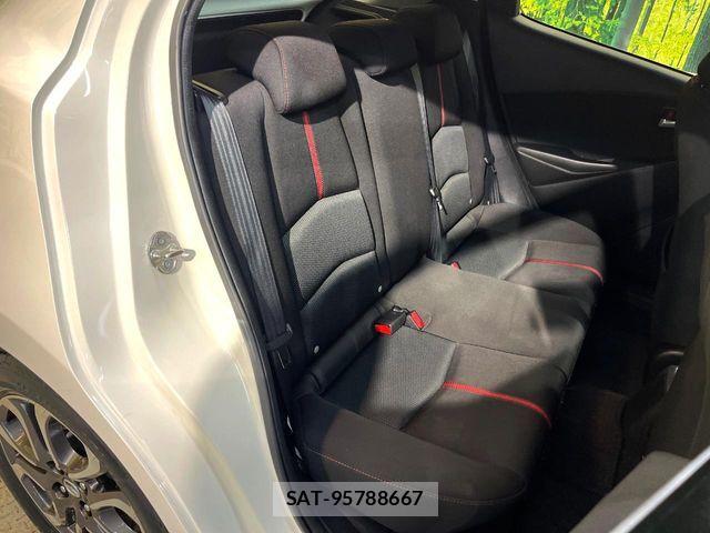 Mazda DEMIO 2016-02 8883540-9