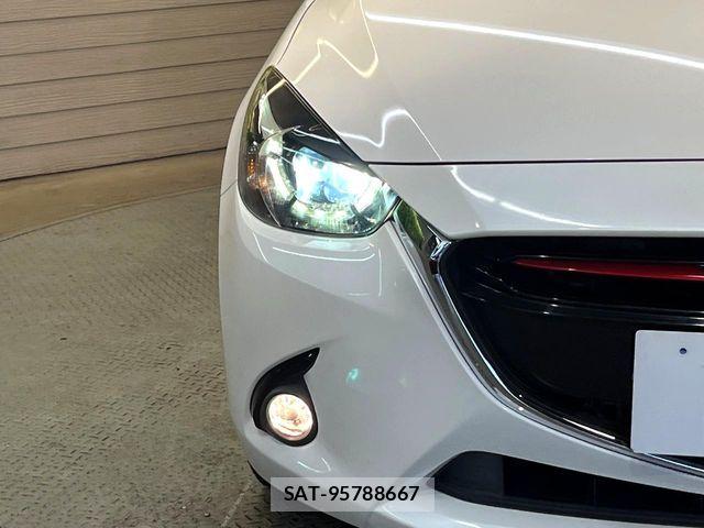 Mazda DEMIO 2016-02 8883540-12