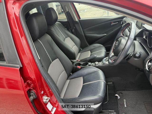 Mazda DEMIO 2016-03 8883543-12