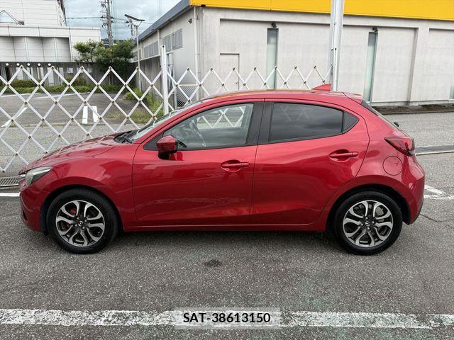 Mazda DEMIO 2016-03 8883543-7