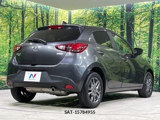 Mazda DEMIO 2017-04 999319-16