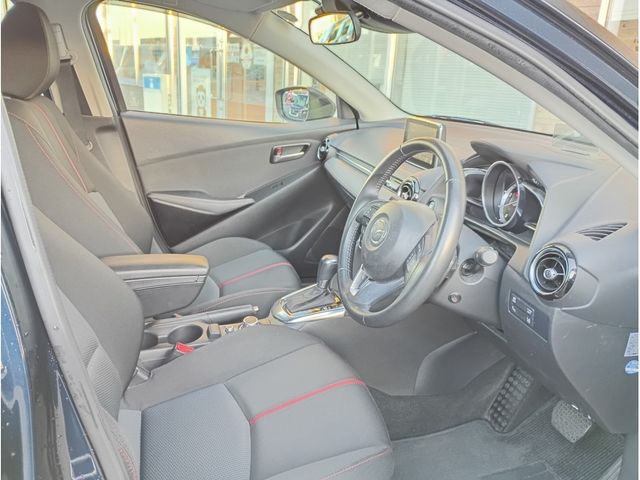 Mazda DEMIO 2015-11 1544625-1