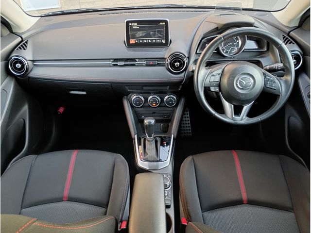 Mazda DEMIO 2015-11 1544625-5
