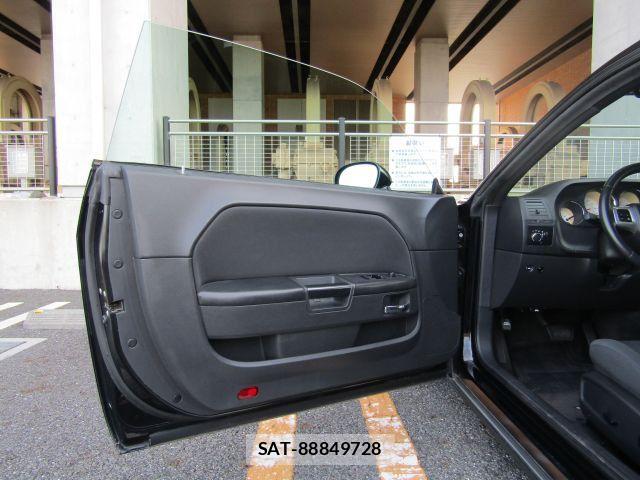 Dodge CHALLENGER 2013-01 6497014-13