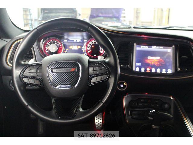 Dodge CHALLENGER 2018-03 7326796-17