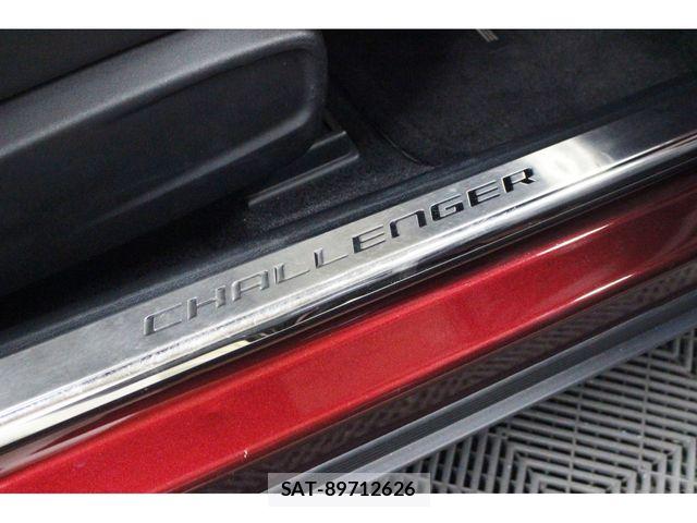Dodge CHALLENGER 2018-03 7326796-26