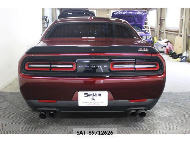 Dodge CHALLENGER 2018-03 7326796-5