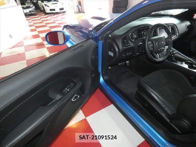 Dodge CHALLENGER 2019-03 7391986-11