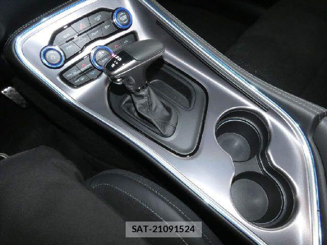 Dodge CHALLENGER 2019-03 7391986-24