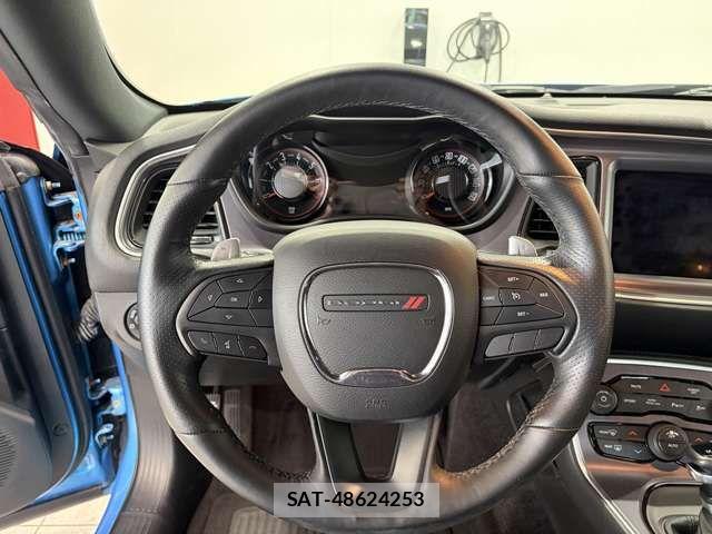 Dodge CHALLENGER 2018-01 7454058-1