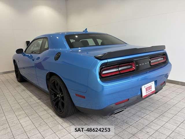 Dodge CHALLENGER 2018-01 7454058-2