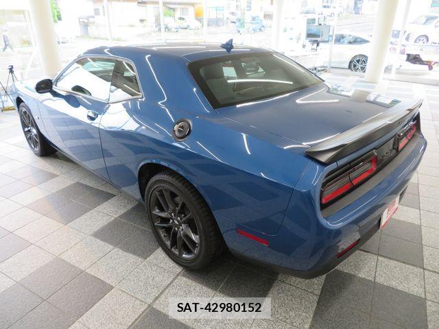 Dodge CHALLENGER 2023-10 7508562-15