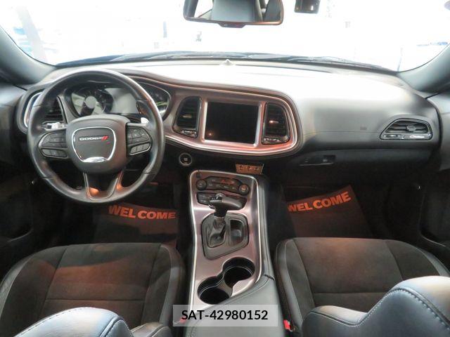 Dodge CHALLENGER 2023-10 7508562-2