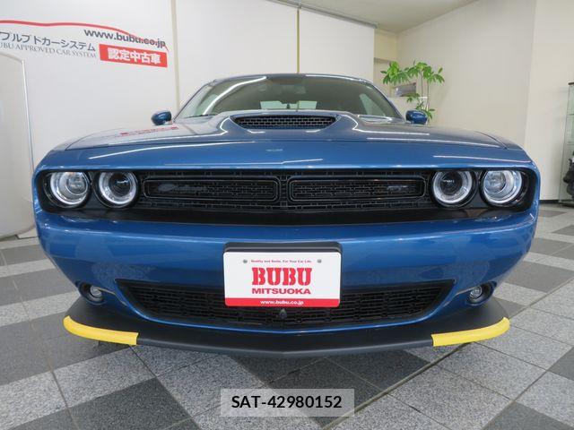 Dodge CHALLENGER 2023-10 7508562-4