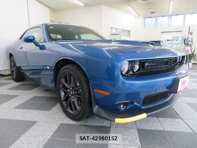 Dodge CHALLENGER 2023-10 7508562-6