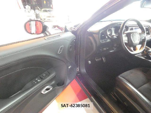 Dodge CHALLENGER 2021-06 7616284-11
