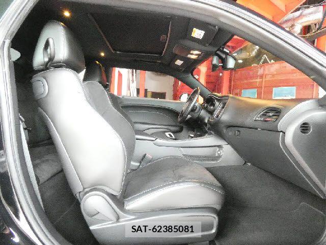 Dodge CHALLENGER 2021-06 7616284-15