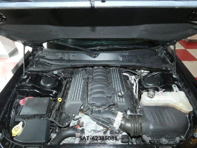Dodge CHALLENGER 2021-06 7616284-26