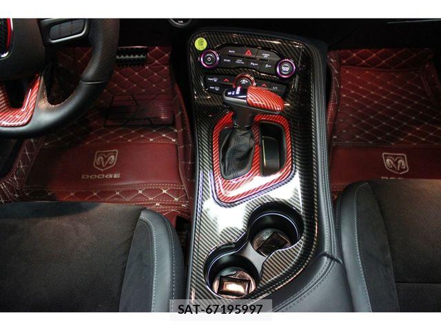 Dodge CHALLENGER 2020-11 8245083-15