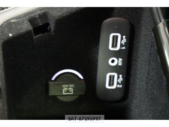 Dodge CHALLENGER 2020-11 8245083-16