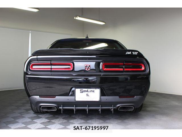 Dodge CHALLENGER 2020-11 8245083-6