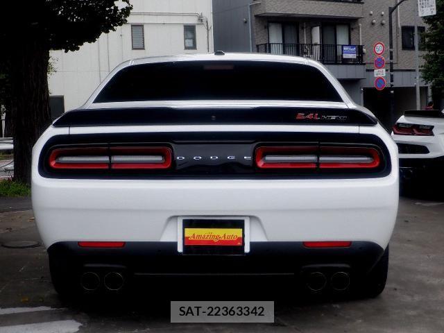 Dodge CHALLENGER 2020-04 8666070-3