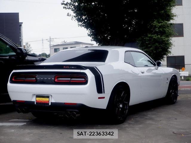 Dodge CHALLENGER 2020-04 8666070-4