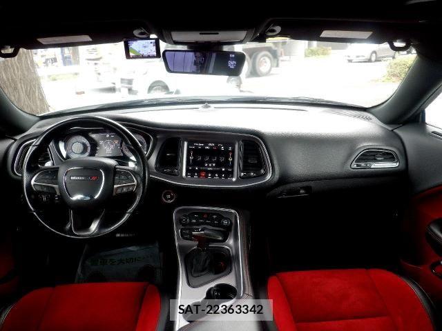 Dodge CHALLENGER 2020-04 8666070-8