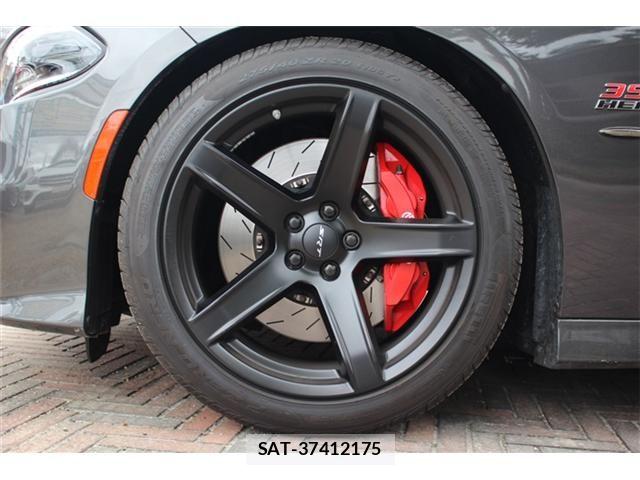 Dodge CHARGER 2019-05 7058339-16