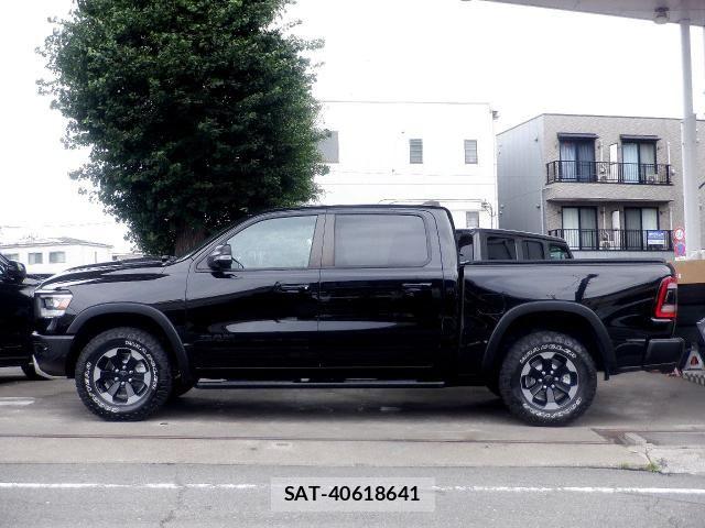 Dodge RAM 2022-04 8098959-1