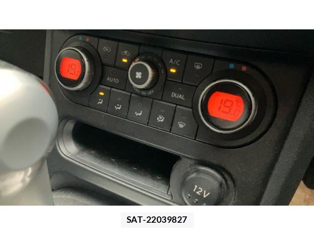 Nissan DUALIS 2010-09 7217733-17