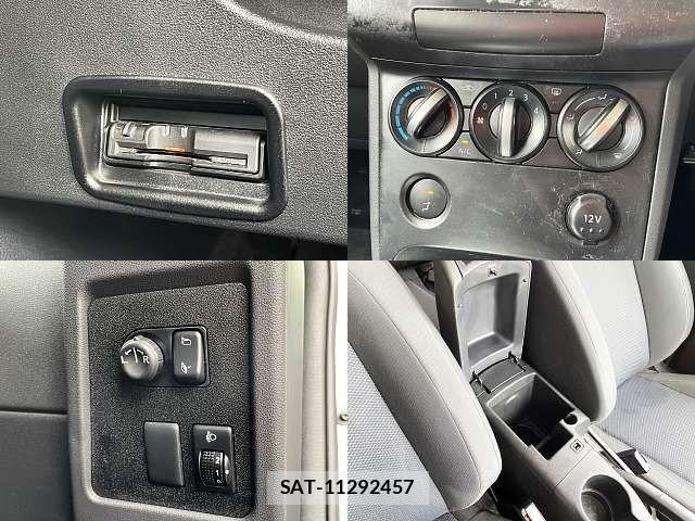 Nissan DUALIS 2009-05 7217734-6