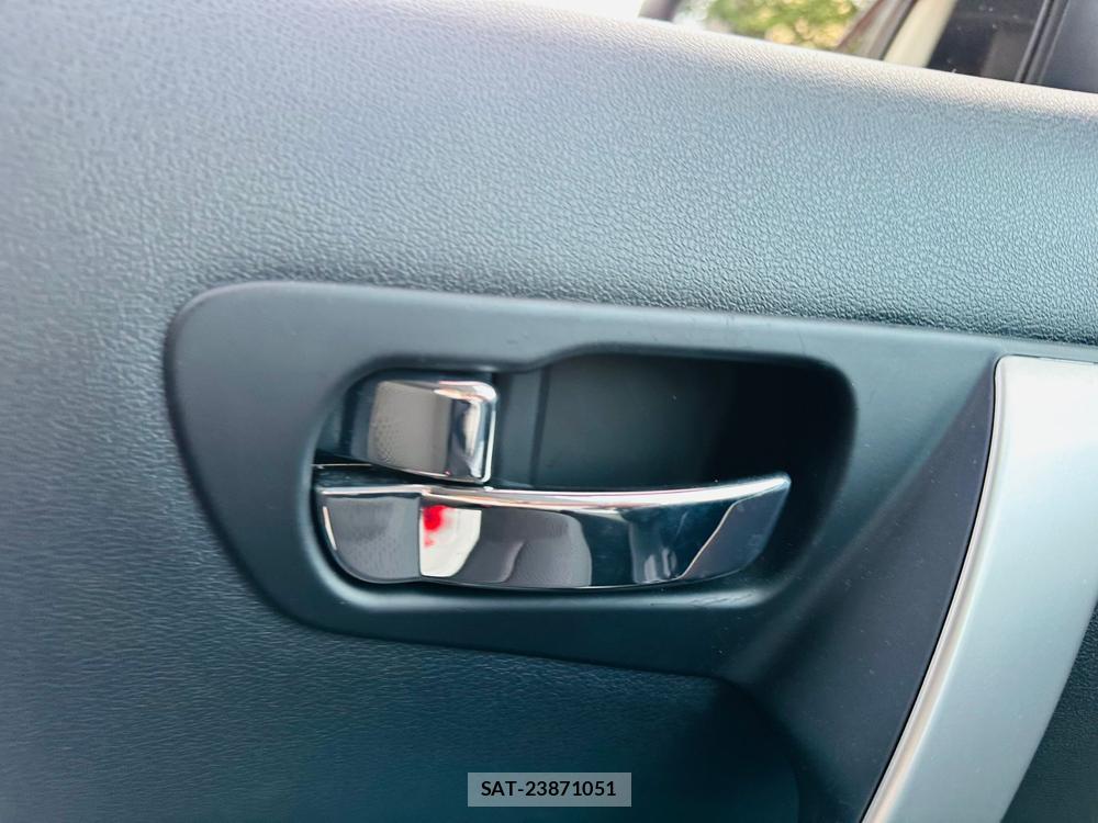 Nissan DUALIS 2013 7201397-21