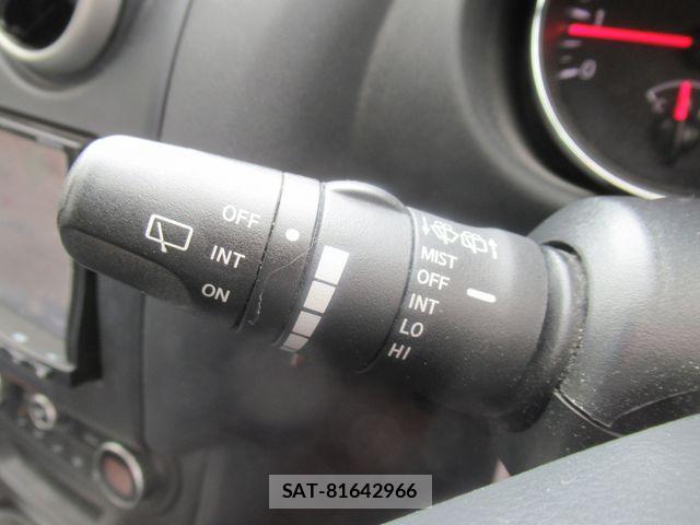 Nissan DUALIS 2012-03 8365666-18